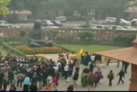 Ruckus on Parliament premises before CAG report on Rafale is tabled