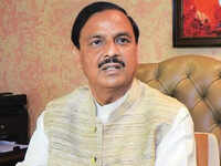 Union Minister Mahesh Sharma makes controversial statement against Priyanka Gandhi