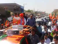 Lok Sabha polls 2019: BJP president Amit Shah holds roadshow in Ahmedabad