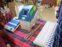VVPAT sample survey: SC asks Election Commission to file reply by Mar 28