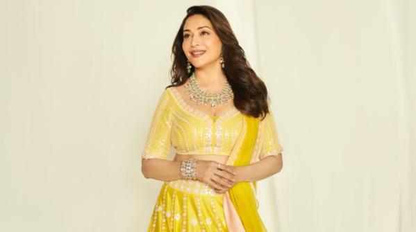 ​5 breathtaking looks of Madhuri Dixit which showcase her timeless style