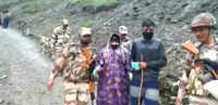 Watch: ITBP personnel help woman during Amarnath Yatra on Baltal route