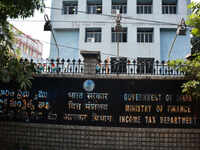 I-T dept sends notices to thousands of taxpayers for minor default 