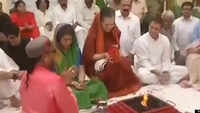Lok Sabha polls 2019: Sonia Gandhi performs puja in Raebareli