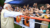 PM Modi expresses his pleasure at meeting Indian diaspora in Colombo