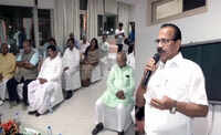Sadananda Gowda organises dinner meet for Karnataka BJP MPs