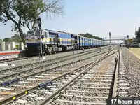 Pakistan suspends Samjhauta Express