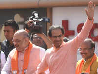 Uddhav Thackeray praises PM Modi, says 'all issues with BJP have been resolved'