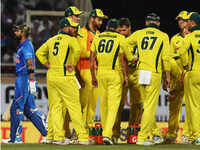 Australia beat India by 32 runs in 3rd ODI