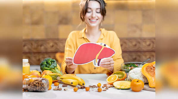 Foods damaging the liver