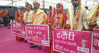 Indore: Newly-wed couples spreading voter awareness during their mass marriage