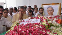 Sheila Dikshit’s last rites performed with state honours
