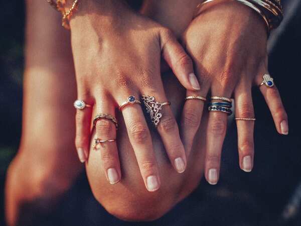 How to wear multiple rings in a fashionable way
