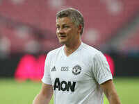 Solskjaer plays cricket in Australia, gets out to superb Carrick catch