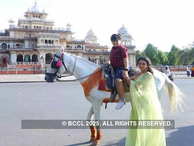Enjoyed sightseeing, indulged ourselves while exploring Jaipur: Neha Joshi and Aayudh Bhanushali
