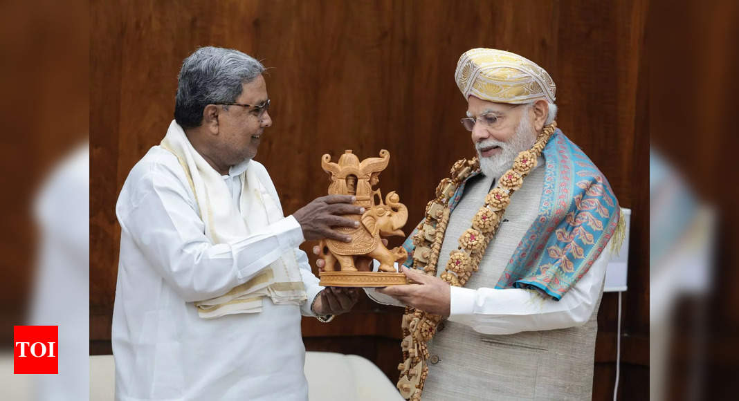 Siddaramaiah Siddaramaiah Meets PM Modi 2 Union Ministers India