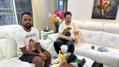 Rakesh Balodiya, an ardent fan of Kumar Sanu, completes extraordinary 1200 km solo cycle ride to meet the legendary singer