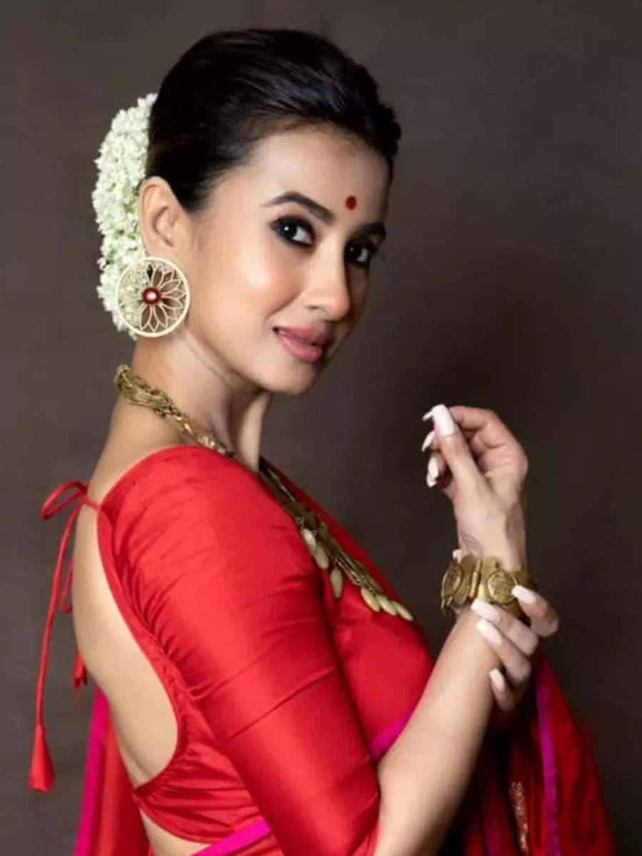 Best Saree Looks Of Bengali Actress Monami Ghosh Times Of India