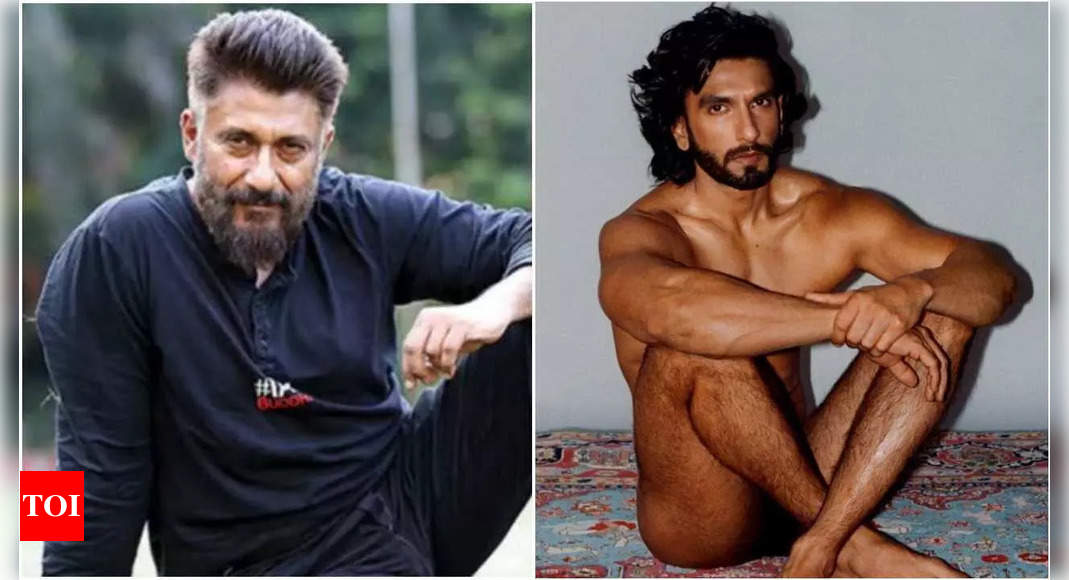 Vivek Agnihotri Reveals Ranveer Singh Touched His Feet At An Award Show