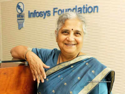 Sudha Murty talks to fellow travellers at an airport, netizens applaud her for her humility