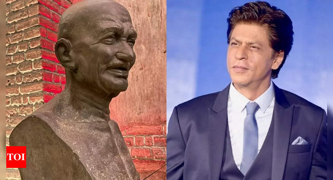 Shah Rukh Khan Pens Note Talks About Mahatma Gandhi S Teachings On The