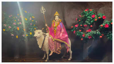 Navratri 2023 Day 1: Puja Vidhi and bhog to offer Maa Shailputri