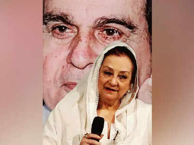 Saira Banu recalls shooting for Dussehra scene in 'Resham Ki Dori'