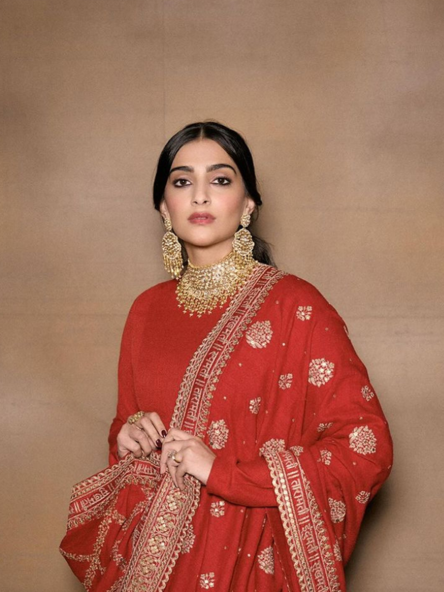 Karva Chauth Sonam Kapoor Inspired Ethnic Looks To Style Red