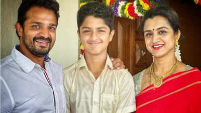Vijay Raghavendra pays heartfelt tribute to late wife Spandana on third-month anniversary of her passing