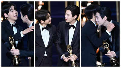 Kim Seon Ho and Song Joong Ki enjoy a warm exchange at the Blue Dragon Film Awards