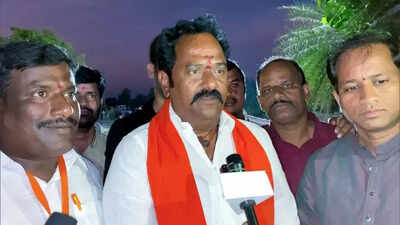 Giant-killer beats CM, CM-hopeful