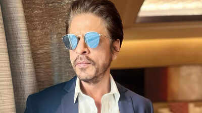 Vivek Vaswani says he could not meet Shah Rukh Khan for the last four years: 'SRK has 17 phones and he is running an empire'