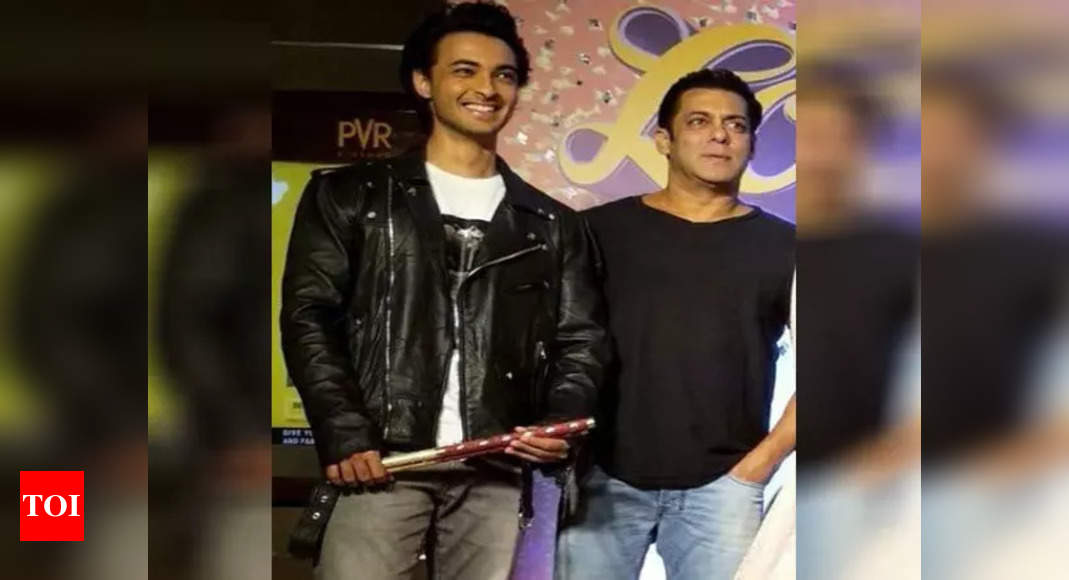 Salman Khan Gives A Shout Out To Brother In Law Aayush Sharma Over