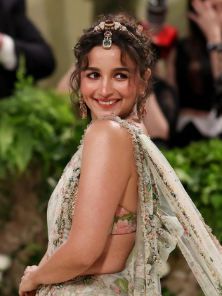 How Alia Bhatt Turned Heads In A Unique Sabyasachi Sari At Met Gala