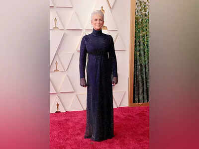 "None of us said a word...": Jamie Lee Curtis shares how her role in 'The Bear' was kept secret