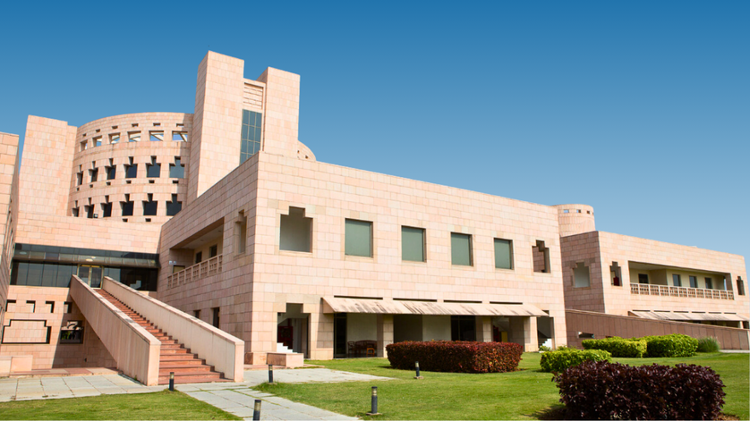 Lead in the digital era with ISB Executive Education's Leadership with AI Programme integrated with Generative AI