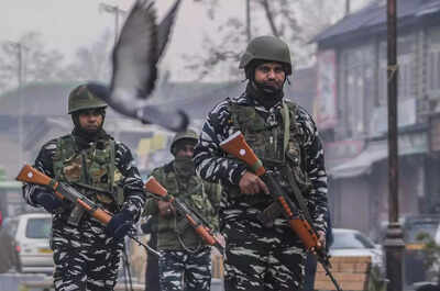 1 CRPF jawan dead, 1 police men injured after ambush by armed miscreants in Manipur's Jiribam