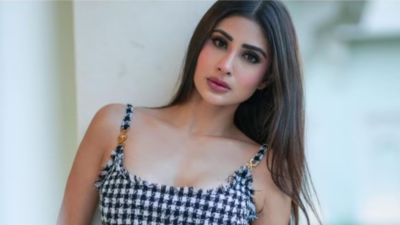 Throwback to Mouni Roy revealing that she had gained 30 kgs due to slip disc when she had bagged Naagin