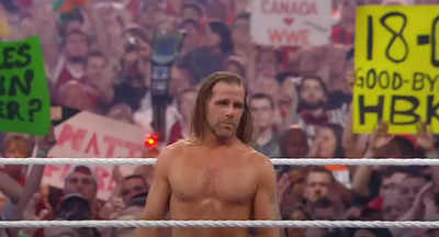 WWE Throwback: Shawn Michaels retires with a heartfelt speech after losing the “Career vs Streak” match