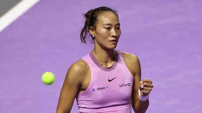 Zheng Qinwen beats Jasmine Paolini to move into WTA Finals semis