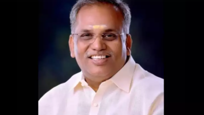 Two MLAs submit notices to move no-confidence motion against Puducherry assembly speaker