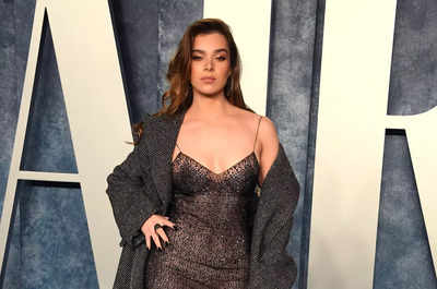 Josh Allen and Hailee Steinfeld’s relaxed date night in Buffalo leaves fans talking, as Hailee settles into her new life alongside her fiancé