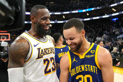 Stephen Curry reacts to NFL star Bryce Young's iconic "Look Away" touchdown celebration in Panthers vs Falcons game, recognizes own signature move