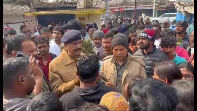 One assailant held, another shot at in Lohardaga