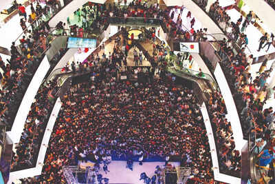 Kolkata Gears up for A Lagaan Evening At Eden