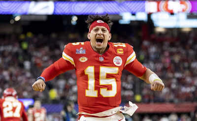 “He’s kind of like Kobe”: Von Miller Compares Patrick Mahomes to Kobe Bryant Ahead of Bills-Chiefs AFC Championship Clash