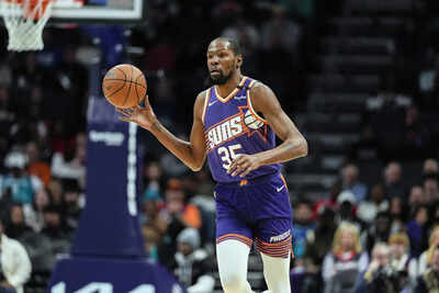 Will Kevin Durant play tonight against the Golden State Warriors? Latest update on the Phoenix Suns star's injury report (January 31. 2025)