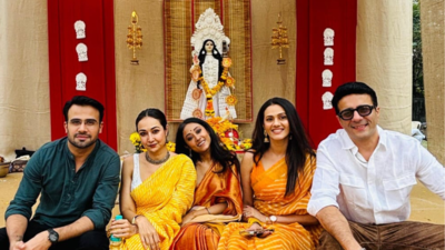 Jhanak fame Kajal Pisal was spotted celebrating Saraswati Puja with her co-stars says, 'It was a pleasure attending the pujo function'