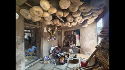 Miraj’s famed sitar finds market abroad but not enough hands at home to fashion them