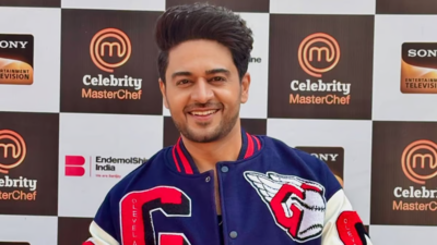 Celebrity MasterChef: Gaurav Khanna nails the prawn curry despite suffering from colour blindness; Vikas Khanna says 'one of your best dishes so far'